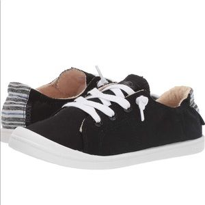 Roxy Bayshore Slip On Sneaker size 6.5 - 7
